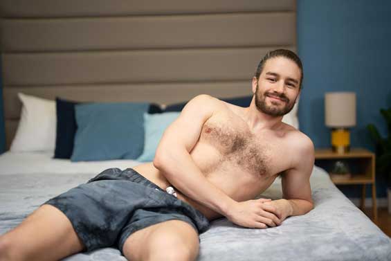 Long-haired, bearded Ryder heads to the gym at least five days a week, but when it comes to the bedroom he says he’s “pretty open-minded and just go with the flow.”